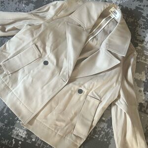 Zara France Trenchcoat, size L (brand new with tags)